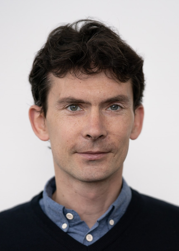 Headshot of Professor Thomas Vidick