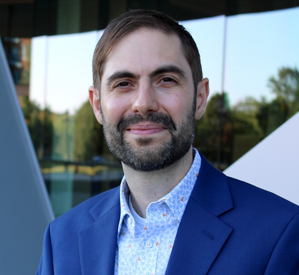 Headshot photo of speaker