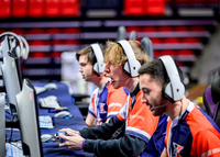 University of Illinois gamers on computers
